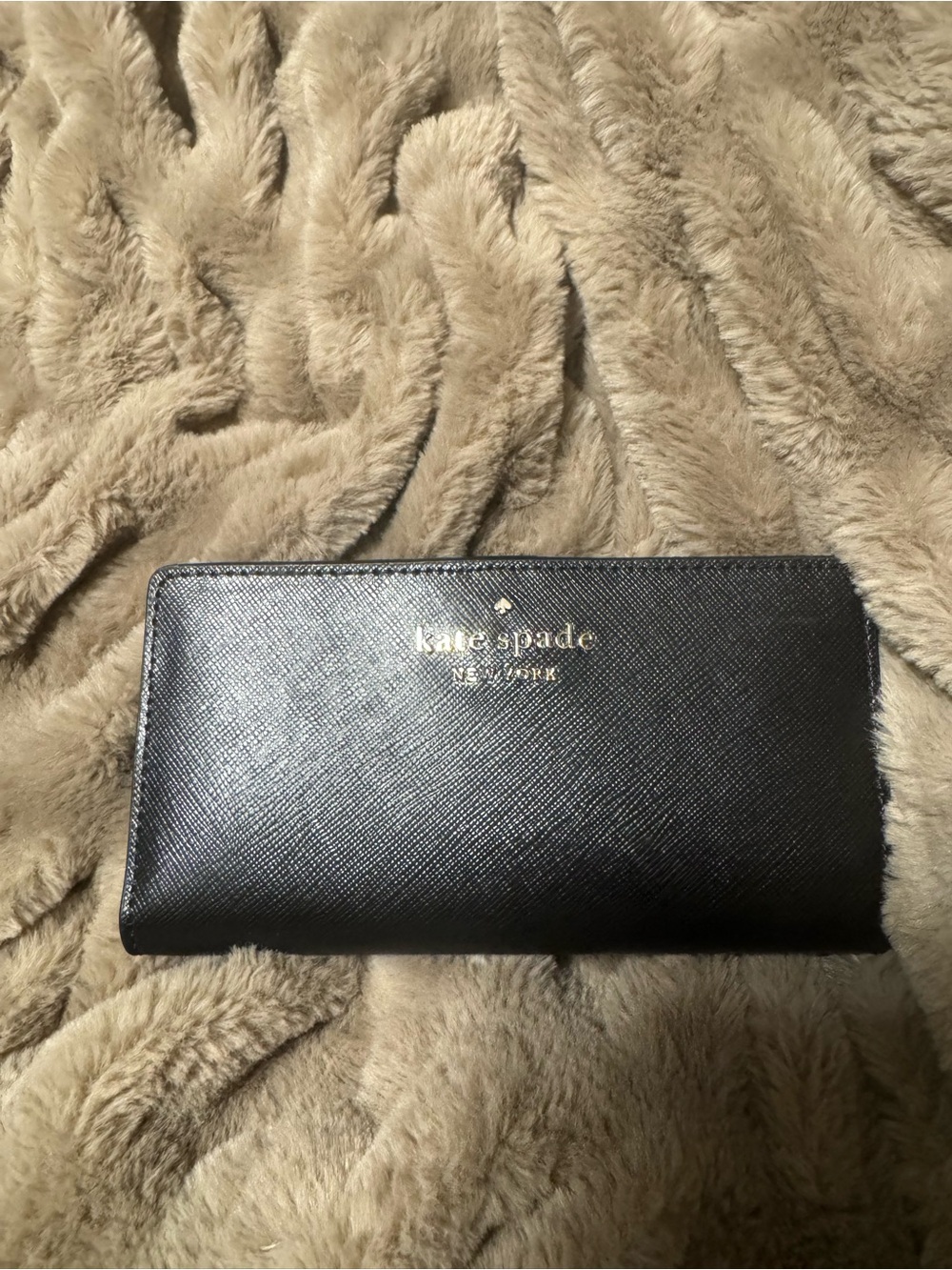 kate spade Black Saffiano Leather Zip-Around Card Holder with Gold Logo